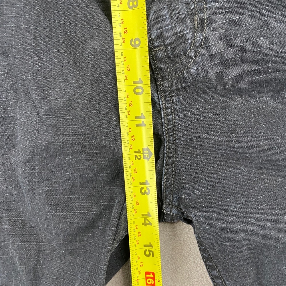 Levi's Cargo Shorts Mens W40 Dark Navy Utility Multi Pocket Relaxed Fit Outdoor - Picture 4 of 12
